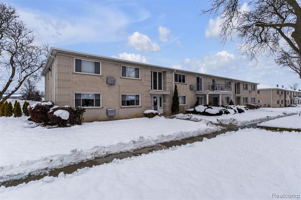 4113 Telegraph Road, Unit A214 Bloomfield Hills, MI 48302 - Photo 2 of 30