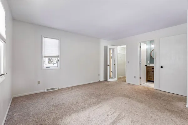 $284,900 | 32 Greenwood Park, Pittsford, NY 14534