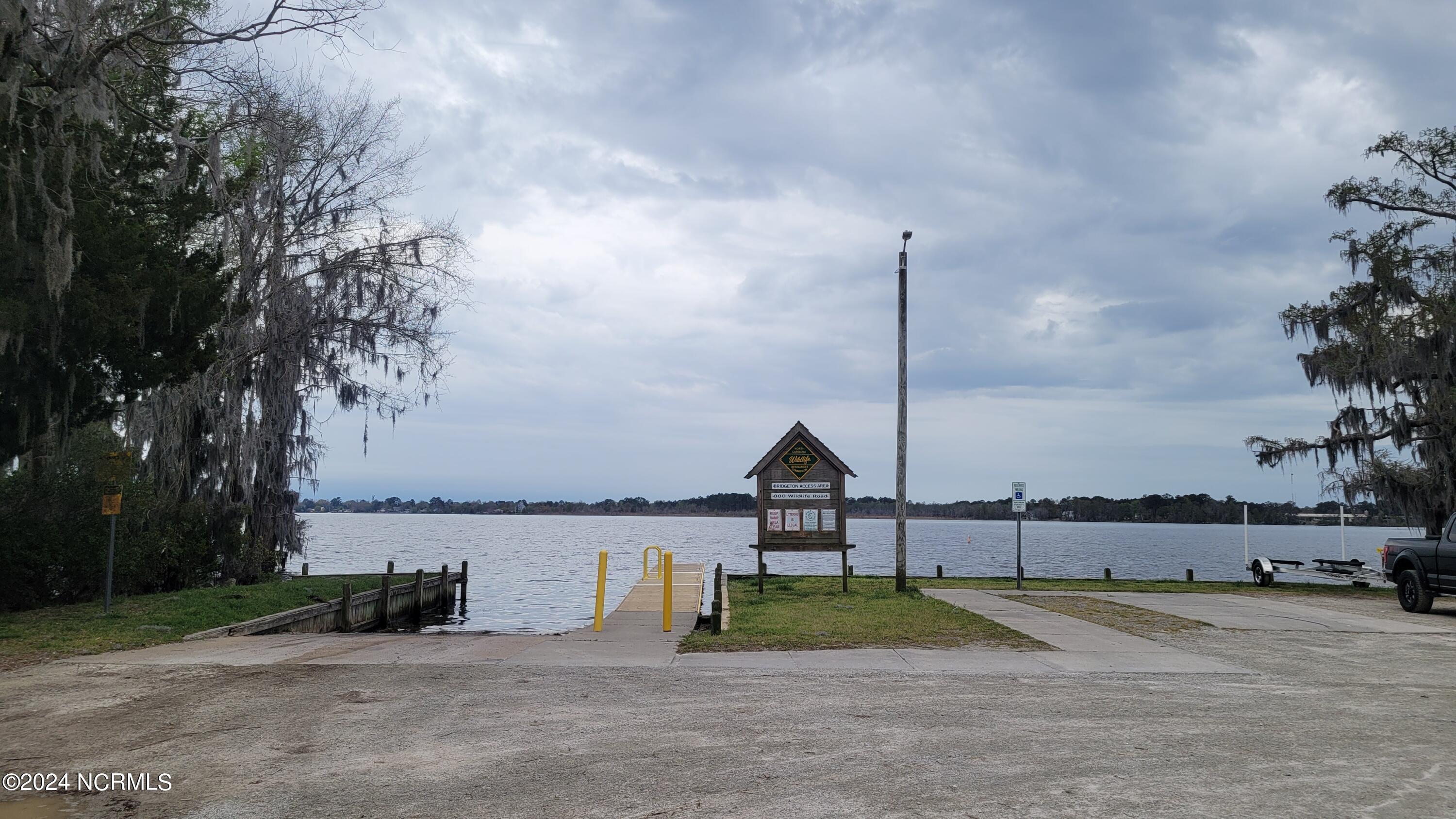 190 Wildlife Road New Bern, NC 28560 - Photo 24 of 25 Public Boat Ramp located at 880 Wildlife Road