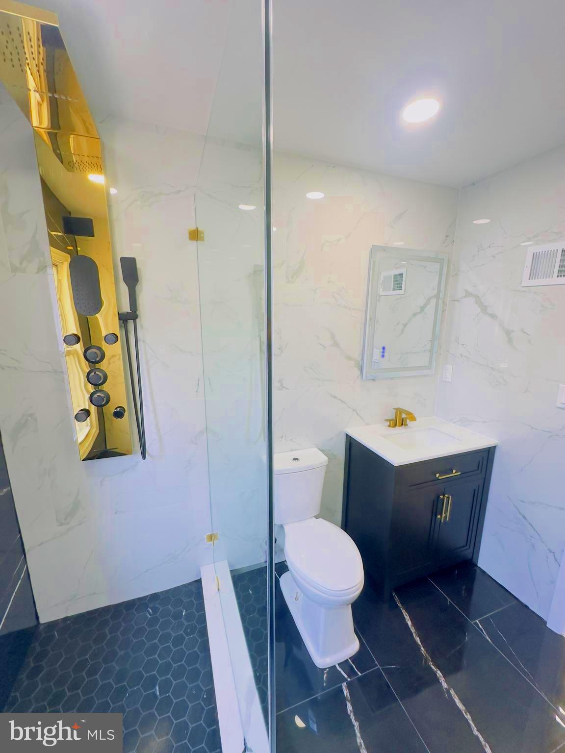 1943 Welsh Road Philadelphia, PA 19115 - Photo 24 of 57 House main Bathroom