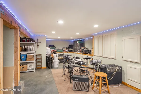 $867,000 | 8807 South Fipsila Circle, Skull Valley, AZ 86338