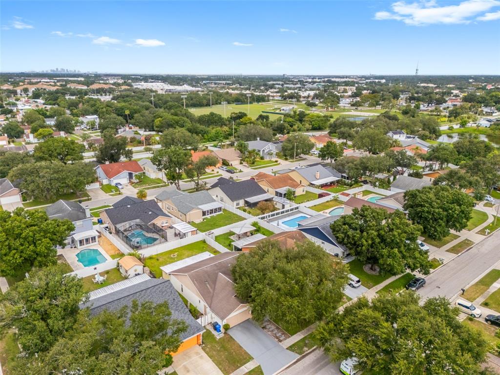 1215 Rinkfield Place Brandon, FL 33511 - Photo 43 of 48 Gallery Image 43