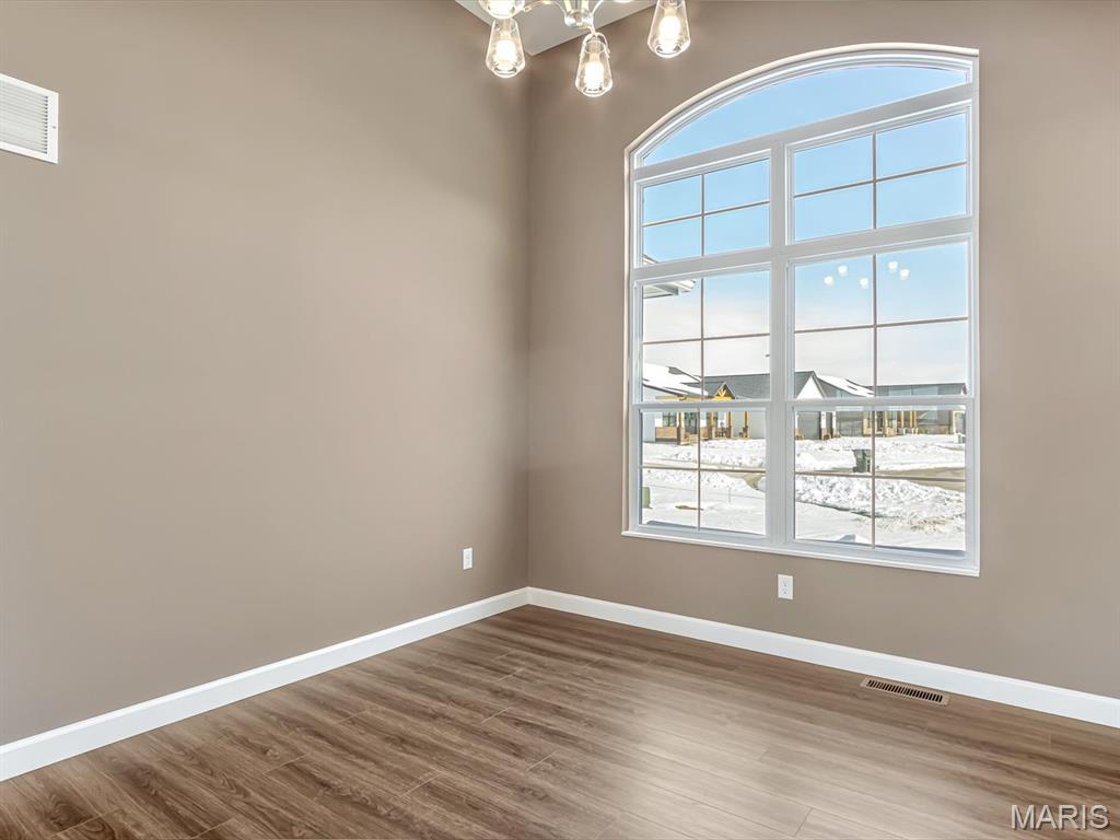 331 Jenny Court Waterloo, IL 62298 - Photo 4 of 27