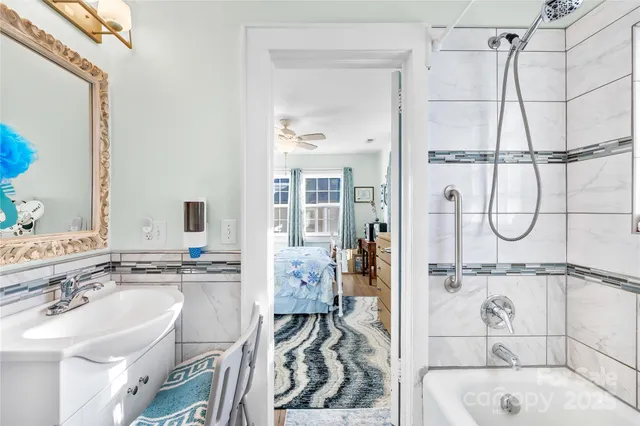 $429,000 | 209 West 3rd Avenue, Gastonia, NC 28052