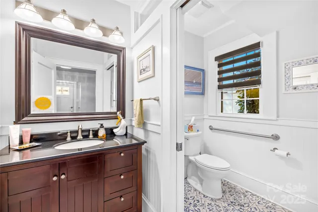 $429,000 | 209 West 3rd Avenue, Gastonia, NC 28052