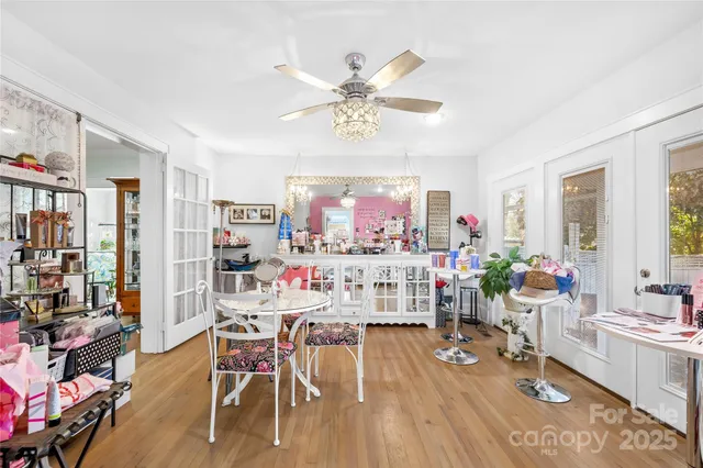 $429,000 | 209 West 3rd Avenue, Gastonia, NC 28052