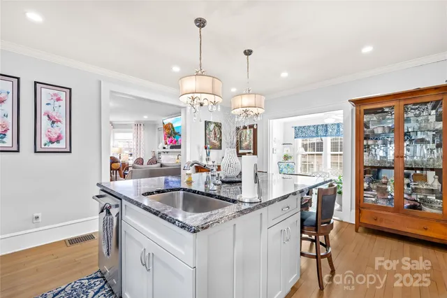 $429,000 | 209 West 3rd Avenue, Gastonia, NC 28052