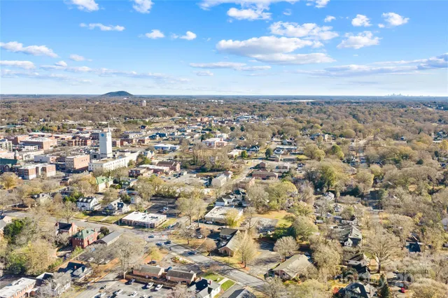 $429,000 | 209 West 3rd Avenue, Gastonia, NC 28052