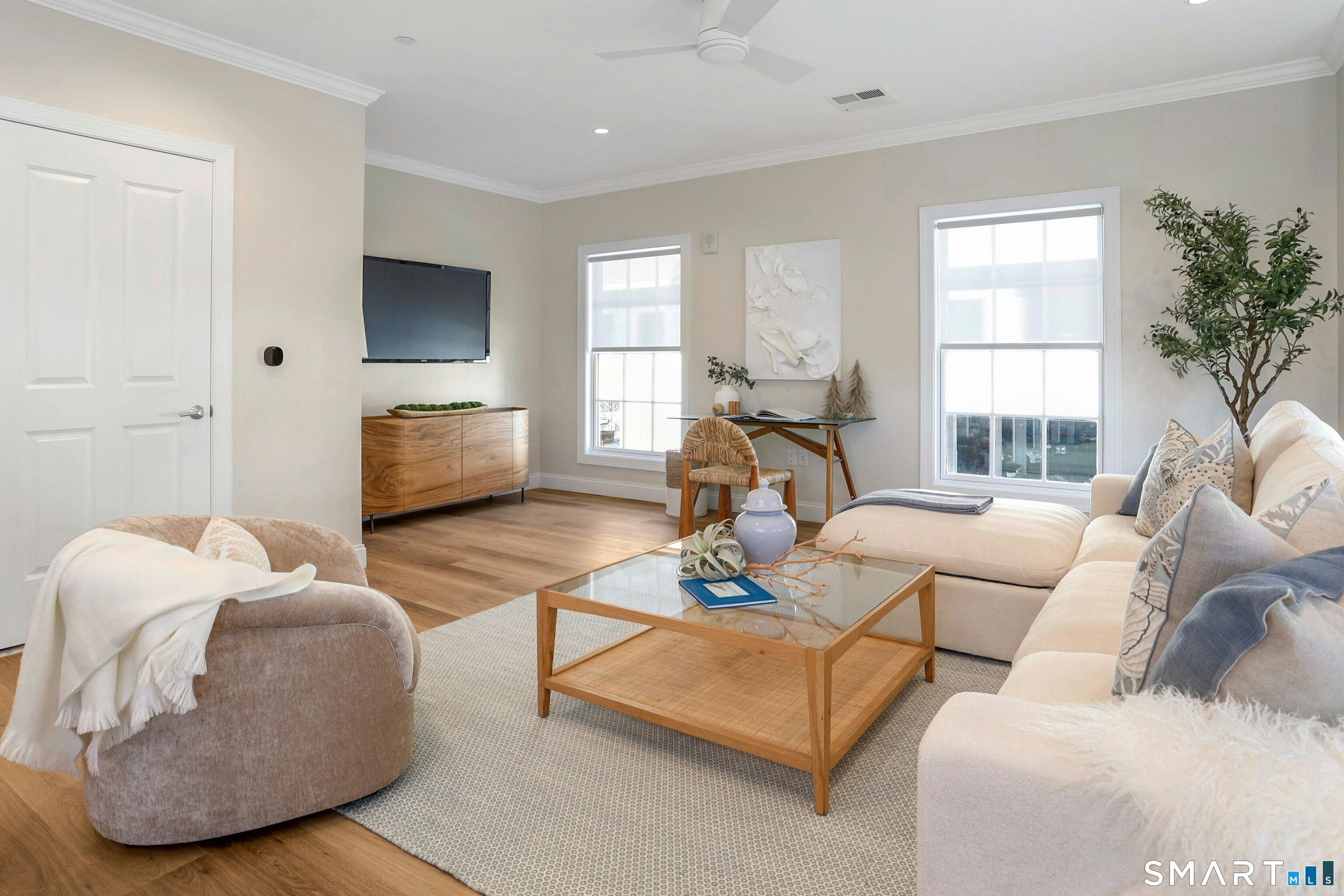 340 Heights Road, Unit 211 Darien, CT 06820 - Photo 2 of 7 Gallery Image 2
