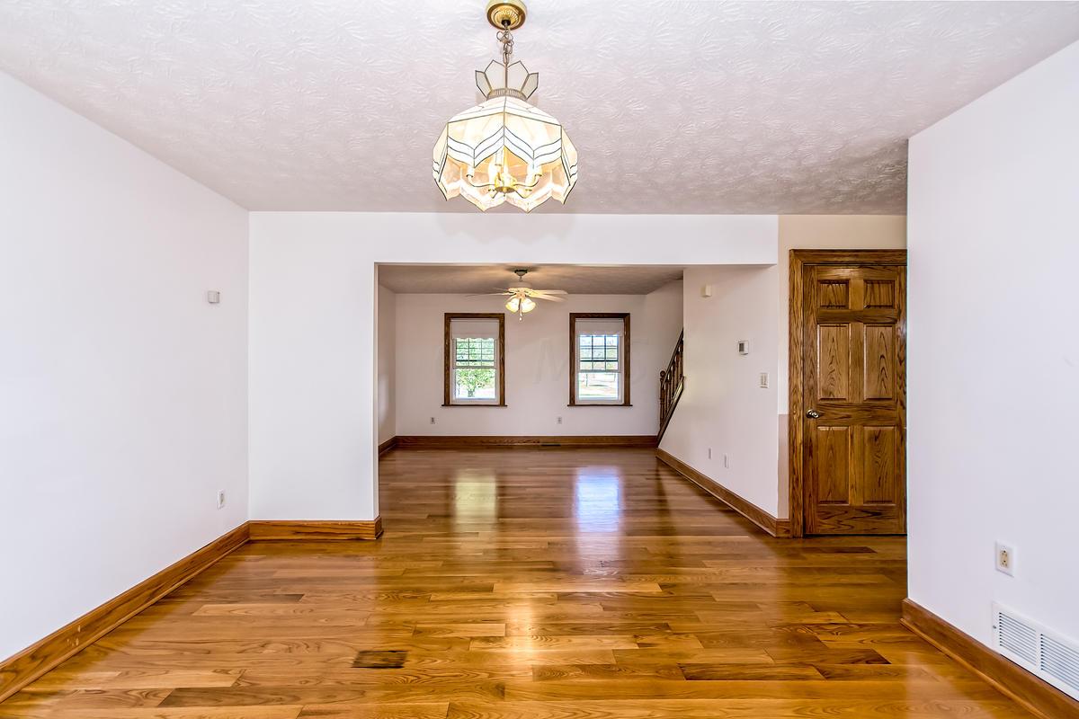 13901 Commercial Point Road Ashville, OH 43103 - Photo 11 of 65 Gallery Image 11