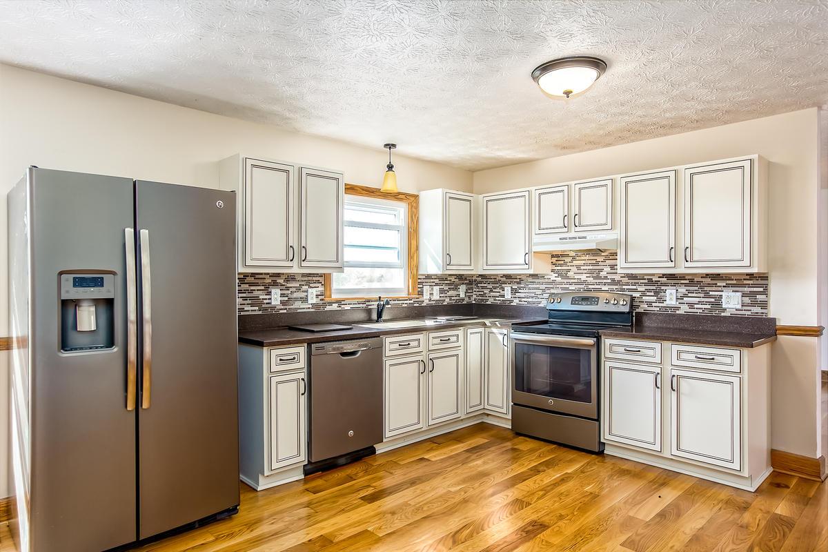 13901 Commercial Point Road Ashville, OH 43103 - Photo 14 of 65 Gallery Image 14