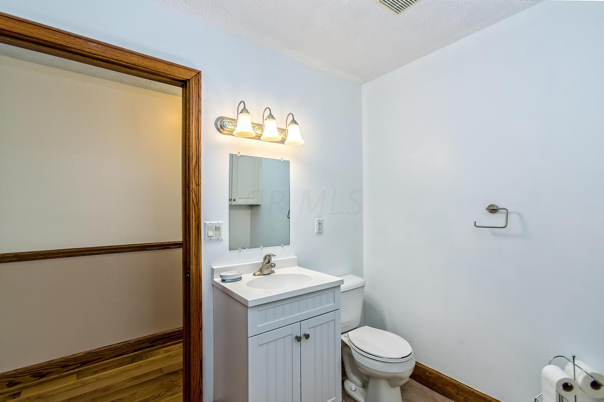 13901 Commercial Point Road Ashville, OH 43103 - Photo 21 of 65 Gallery Image 21