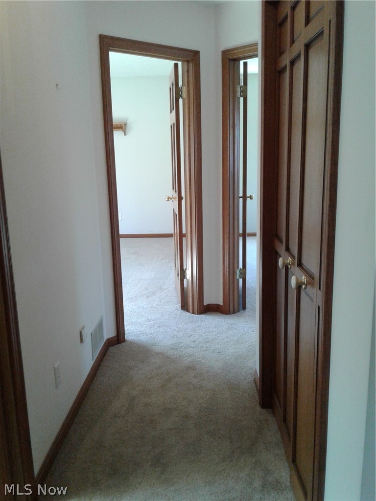 15210 Darrow Road Vermilion, OH 44089 - Photo 24 of 35 Hallway on second floor.