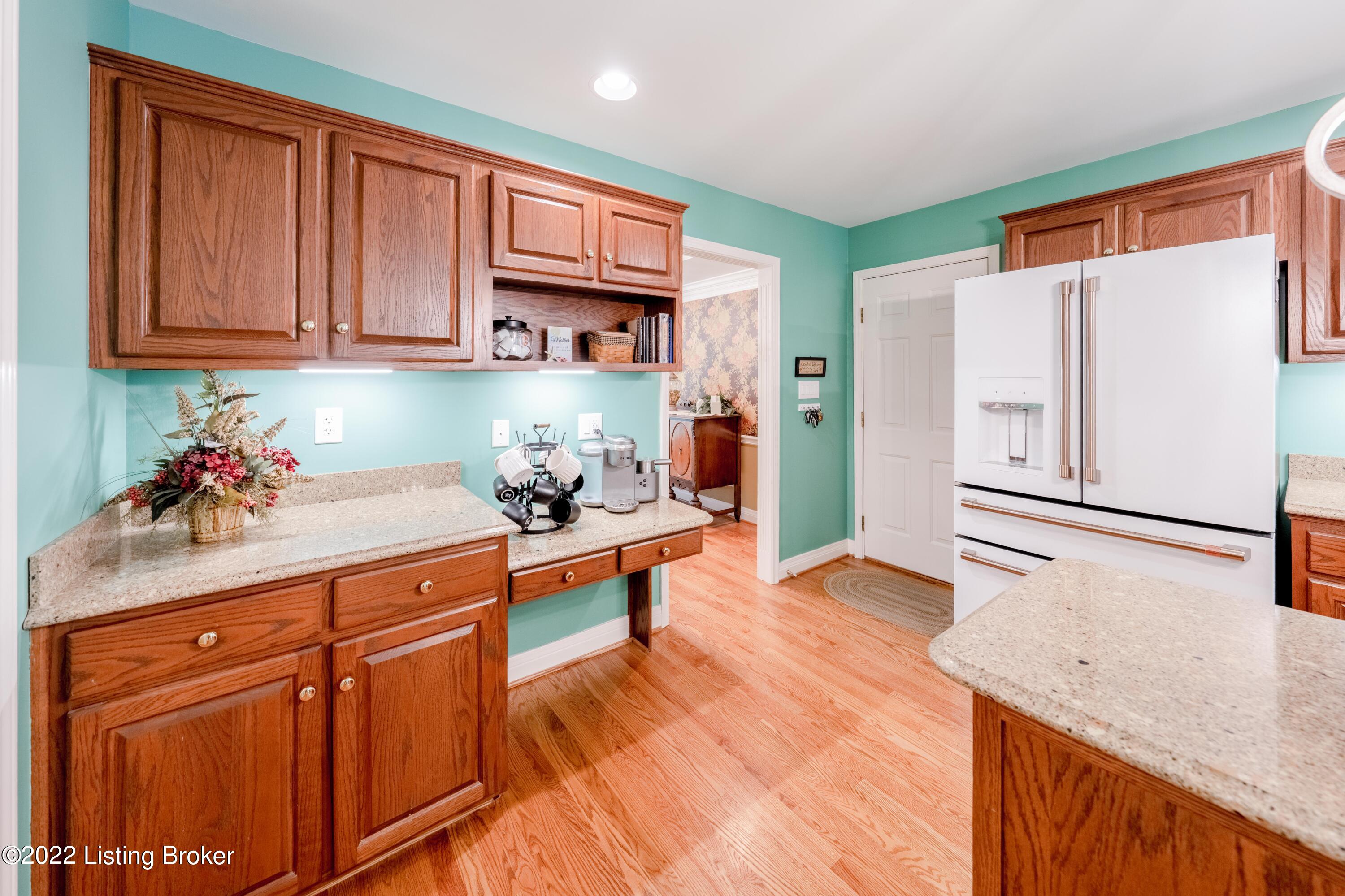 3302 Gatecreek Road Louisville, KY 40272 - Photo 16 of 66 3302 Gate Creek Rd-13