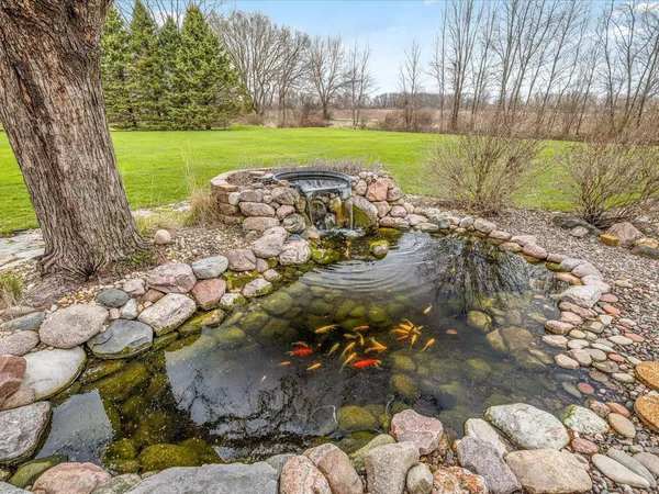 $389,900 | 8027 Barclay Road, Rockford, IL 61102