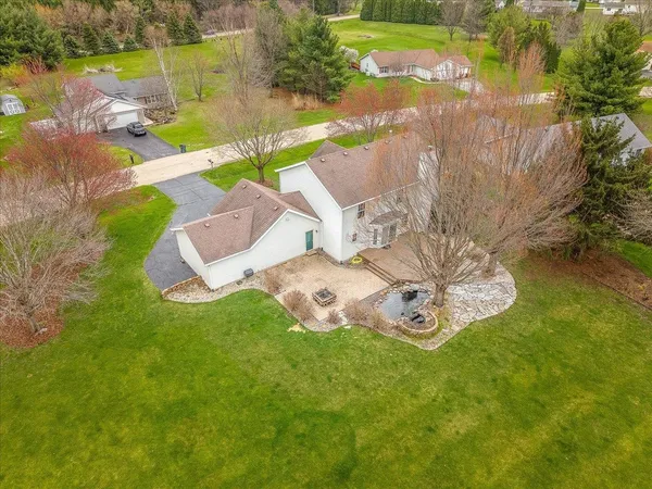 $389,900 | 8027 Barclay Road, Rockford, IL 61102