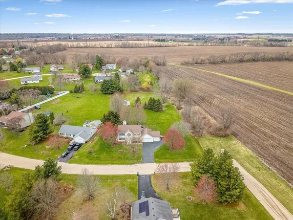 $389,900 | 8027 Barclay Road, Rockford, IL 61102