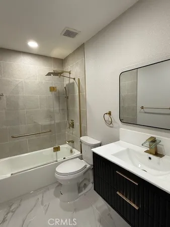 $2,599 | 16682 Goldenwest Street, Unit 3, Huntington Beach, CA 92647