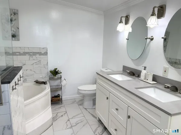 $3,800 | 75 Union City Road, Naugatuck, CT 06770