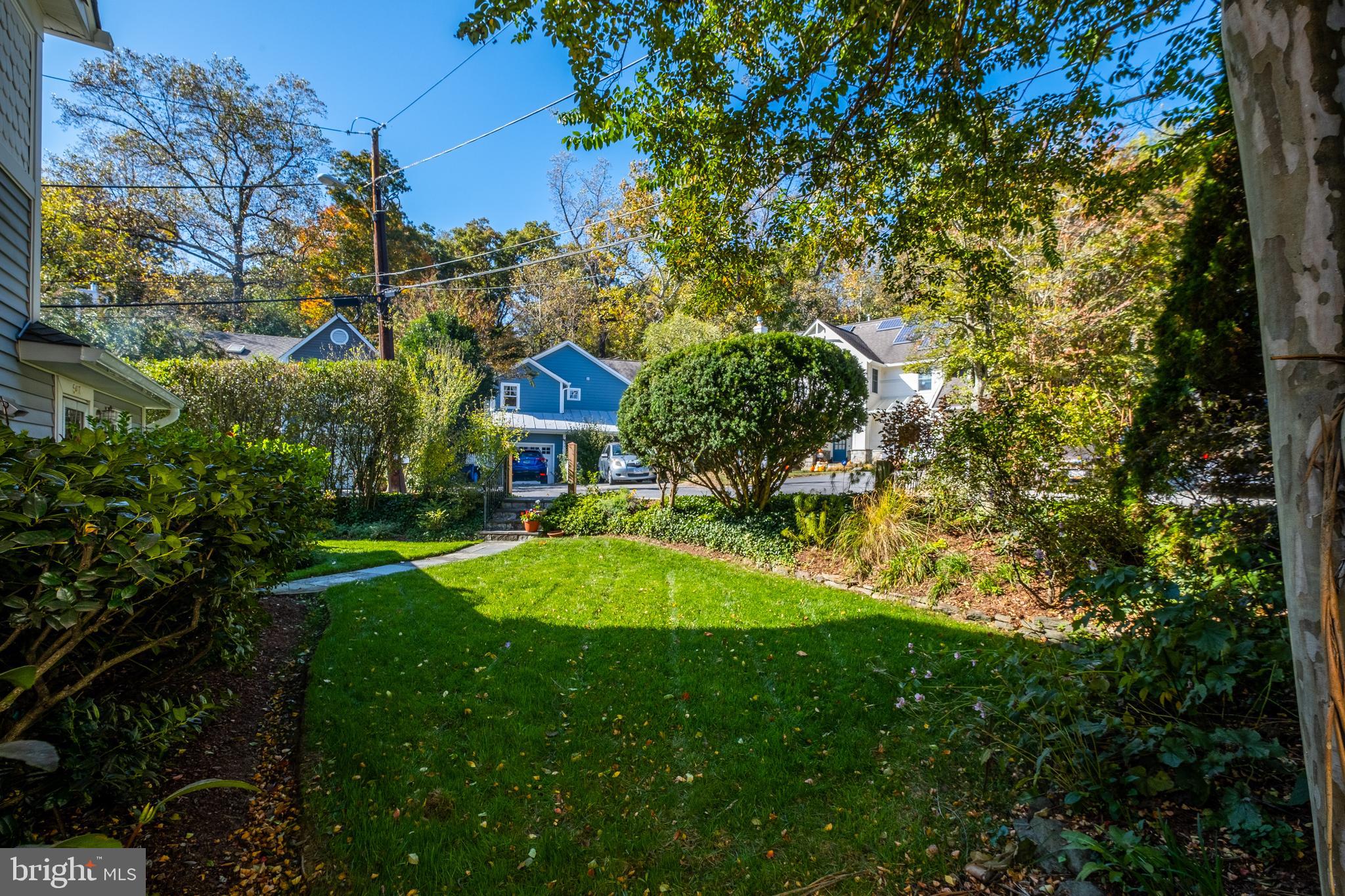 6417 83rd Place Cabin John, MD 20818 - Photo 18 of 48