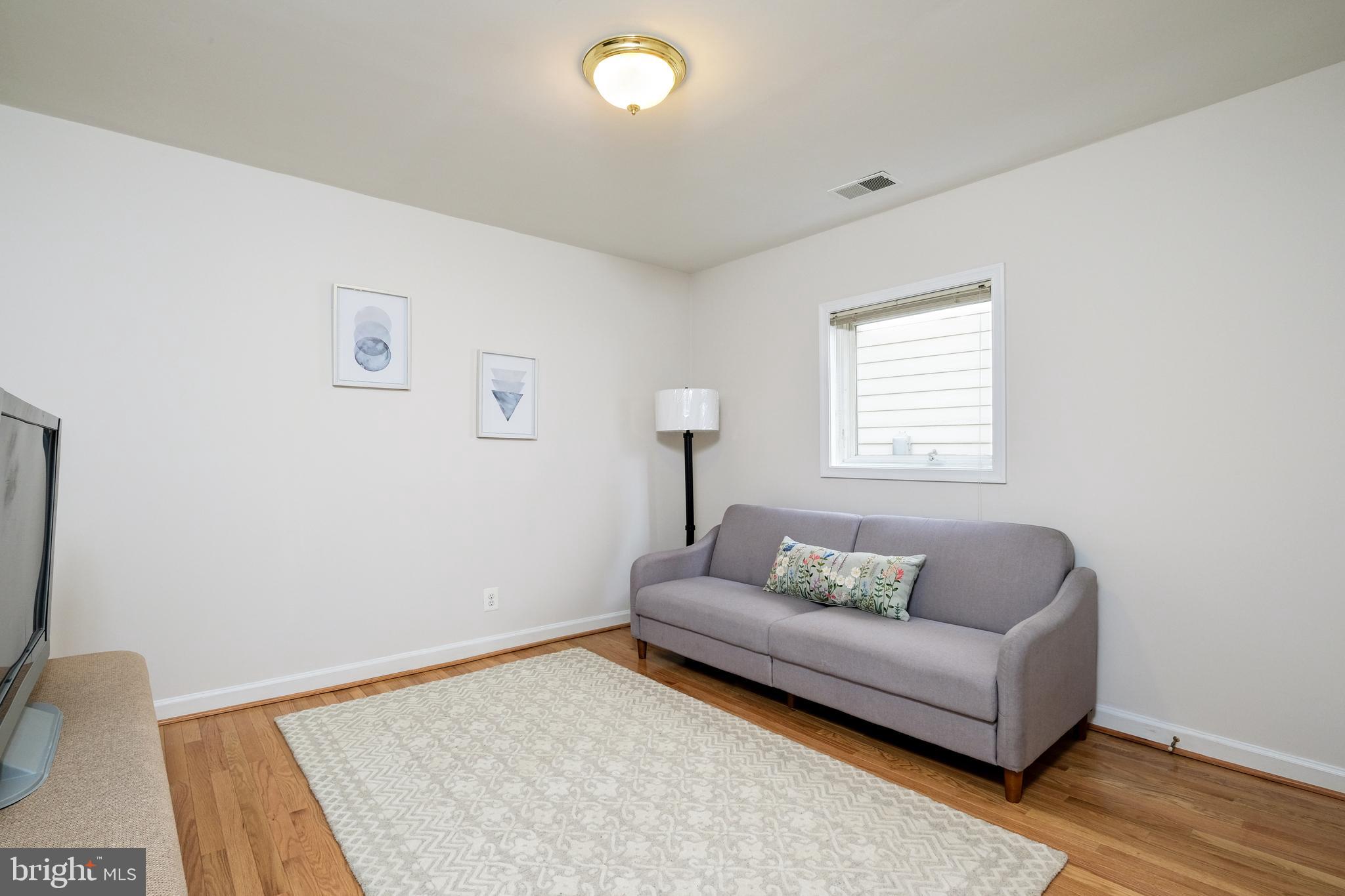 6417 83rd Place Cabin John, MD 20818 - Photo 31 of 48