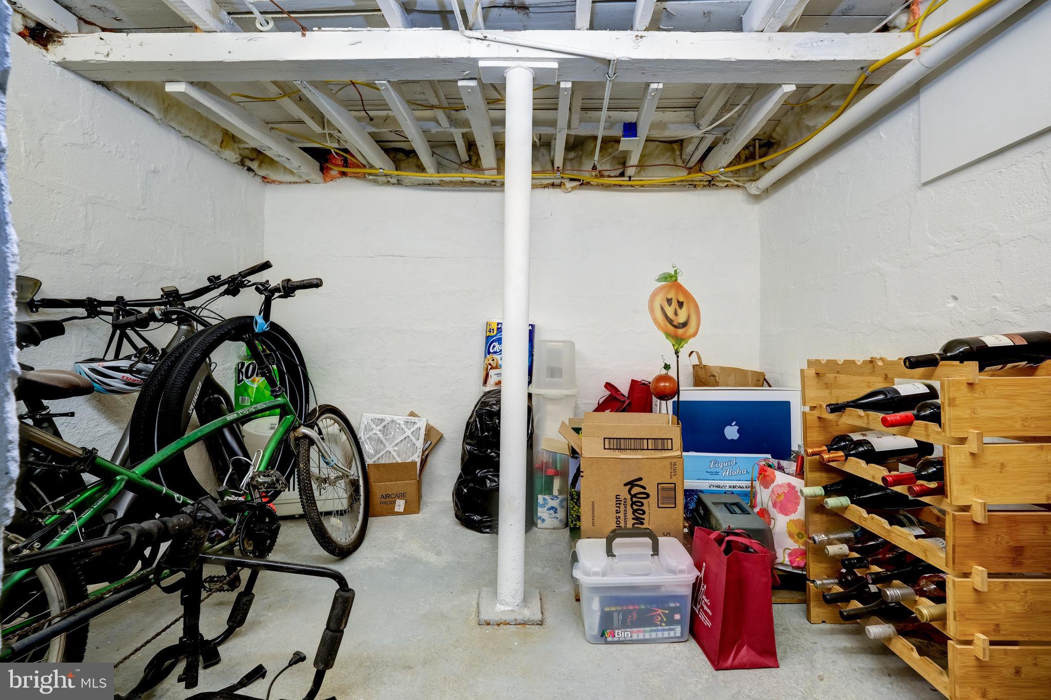 6417 83rd Place Cabin John, MD 20818 - Photo 32 of 48