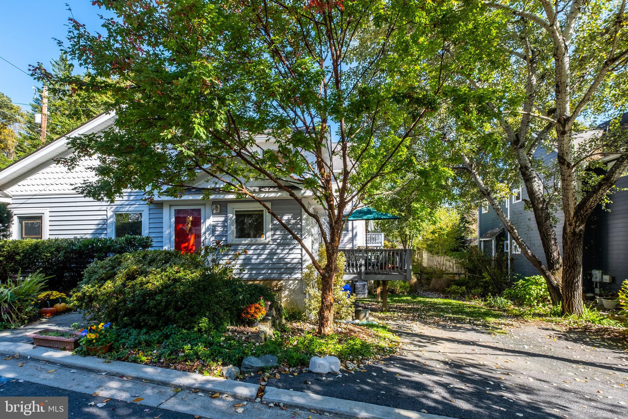 6417 83rd Place Cabin John, MD 20818 - Photo 34 of 48