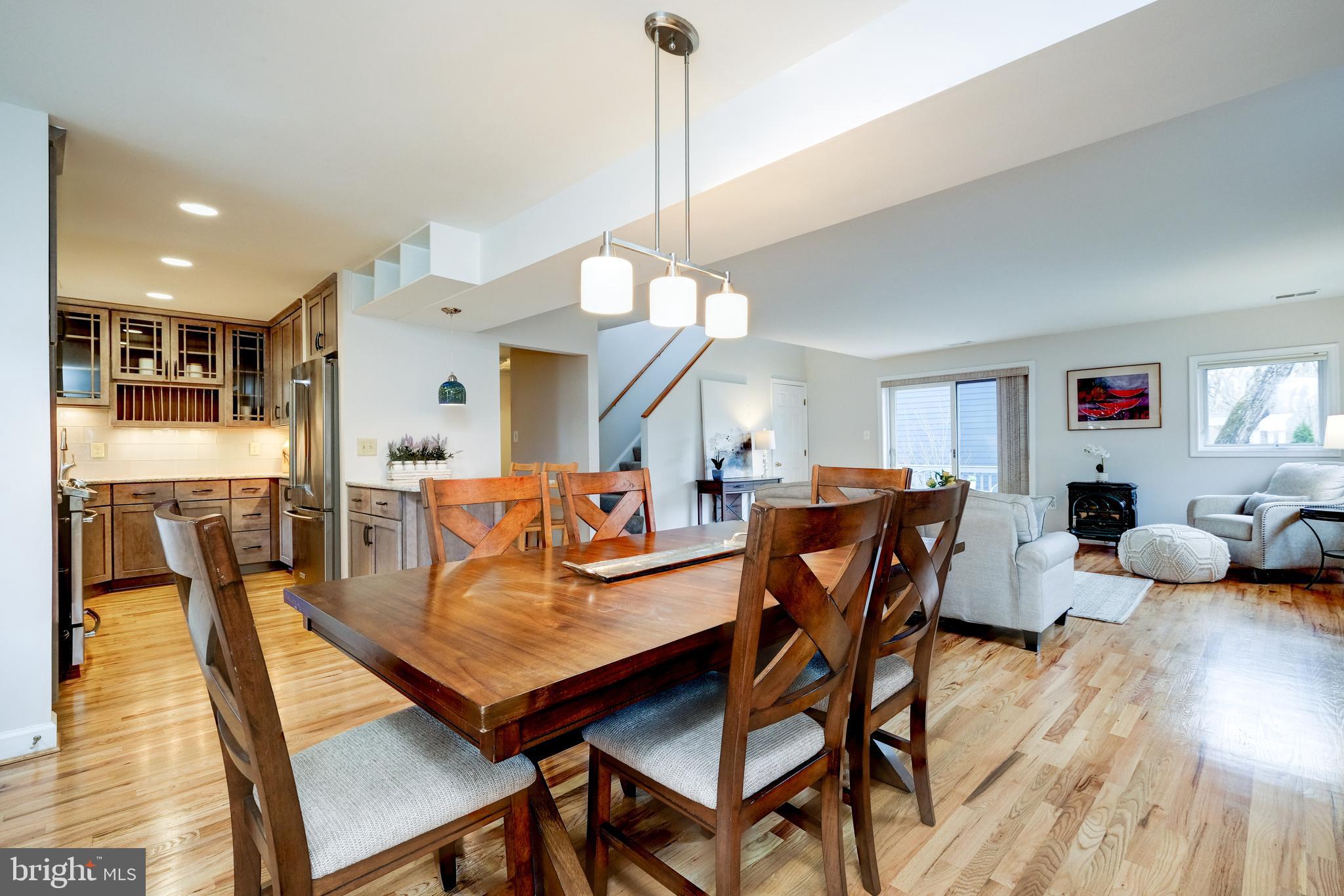 6417 83rd Place Cabin John, MD 20818 - Photo 8 of 48