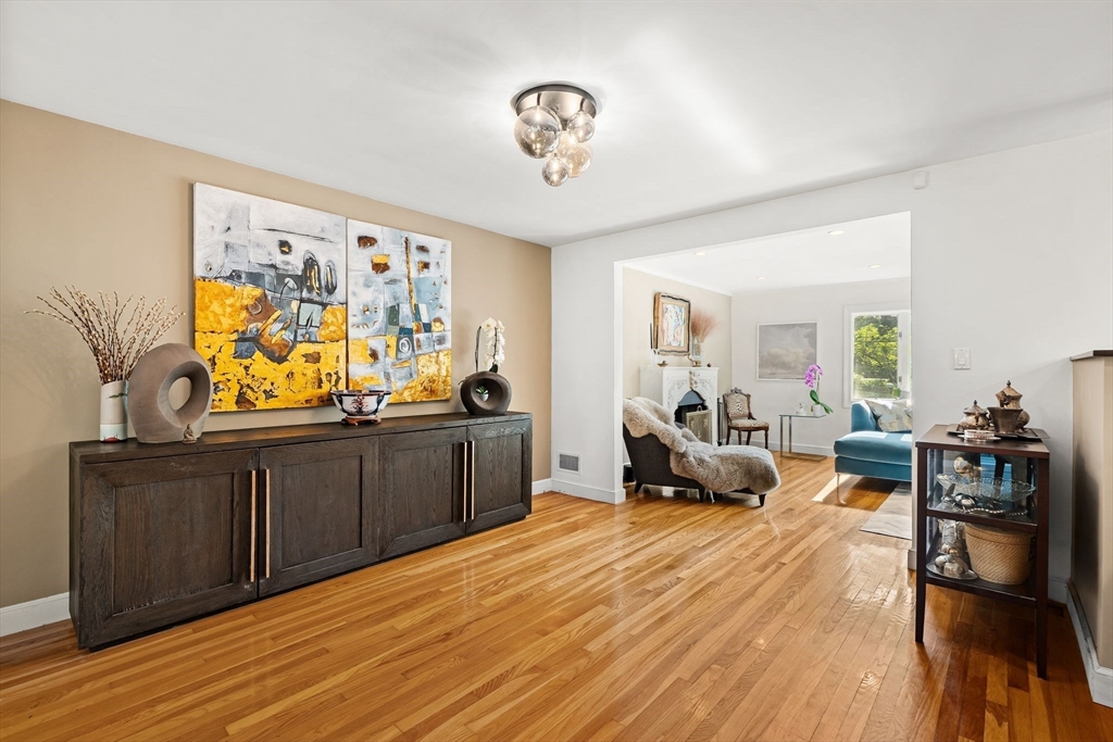 44 Windemere Road Wellesley, MA 02481 - Photo 14 of 39