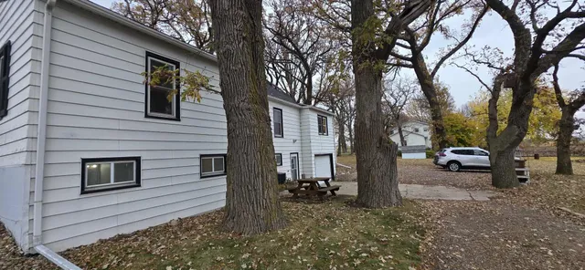 $214,900 | 78665 County Road 46, Albert Lea, MN 56007