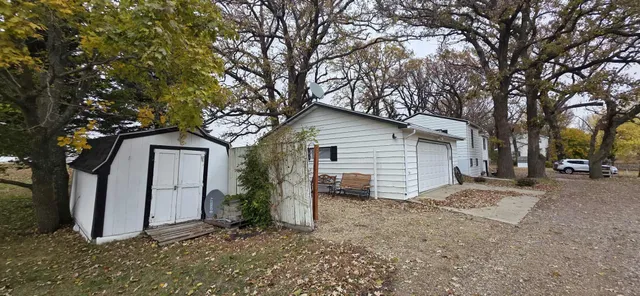 $214,900 | 78665 County Road 46, Albert Lea, MN 56007