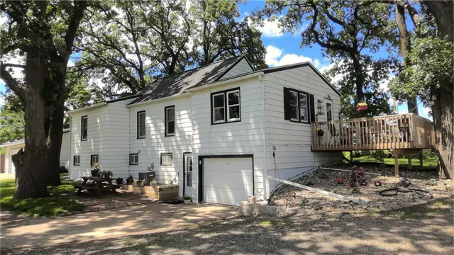 $214,900 | 78665 County Road 46, Albert Lea, MN 56007