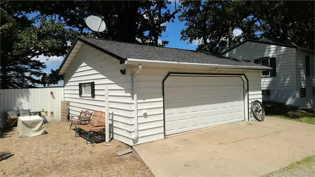 $214,900 | 78665 County Road 46, Albert Lea, MN 56007