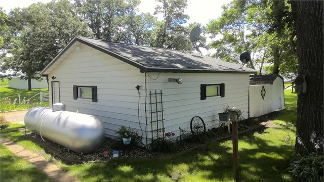 $214,900 | 78665 County Road 46, Albert Lea, MN 56007