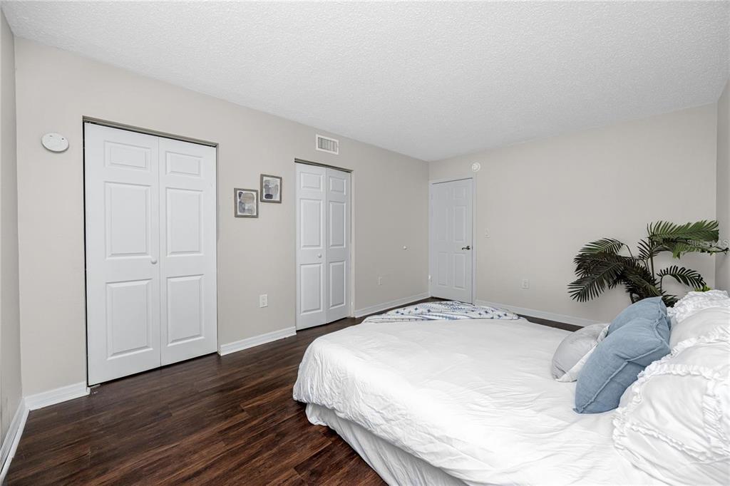 2095 Sunset Point Road, Unit 2504 Clearwater, FL 33765 - Photo 18 of 34