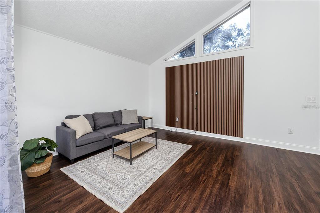 2095 Sunset Point Road, Unit 2504 Clearwater, FL 33765 - Photo 8 of 34