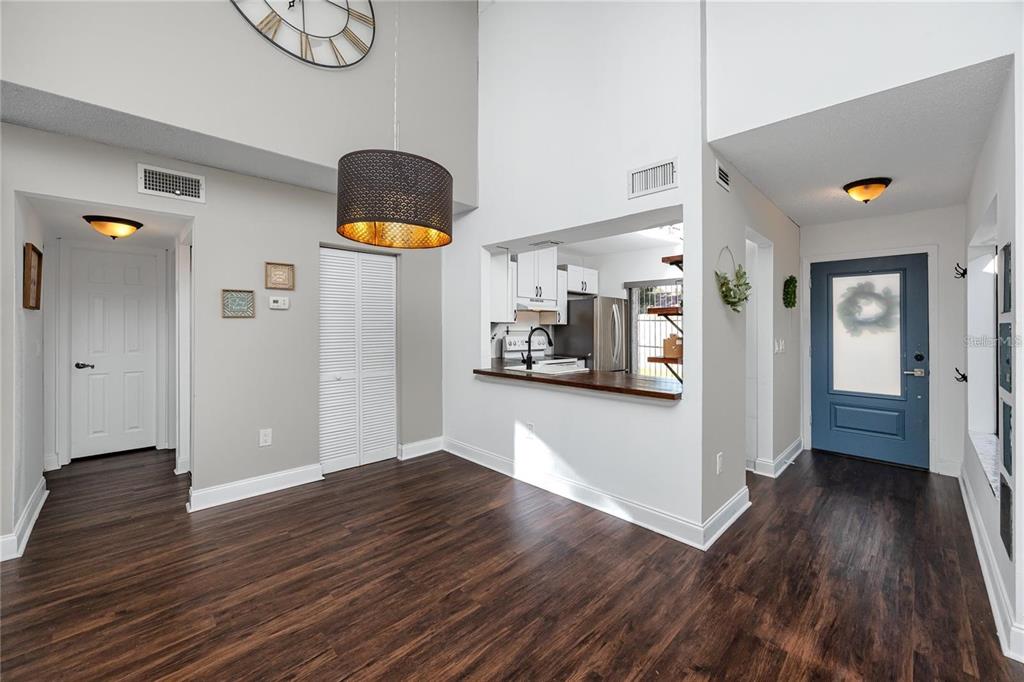 2095 Sunset Point Road, Unit 2504 Clearwater, FL 33765 - Photo 9 of 34