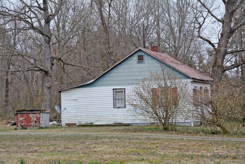 1094 Fairgrounds Road Farmville, VA 23901 - Photo 2 of 5 Gallery Image 2