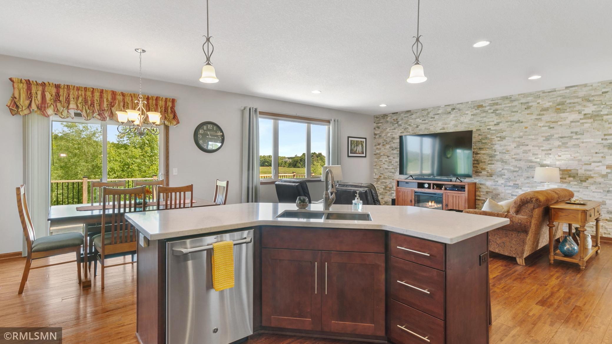 2219 Buffalo Run Road Buffalo, MN 55313 - Photo 5 of 23