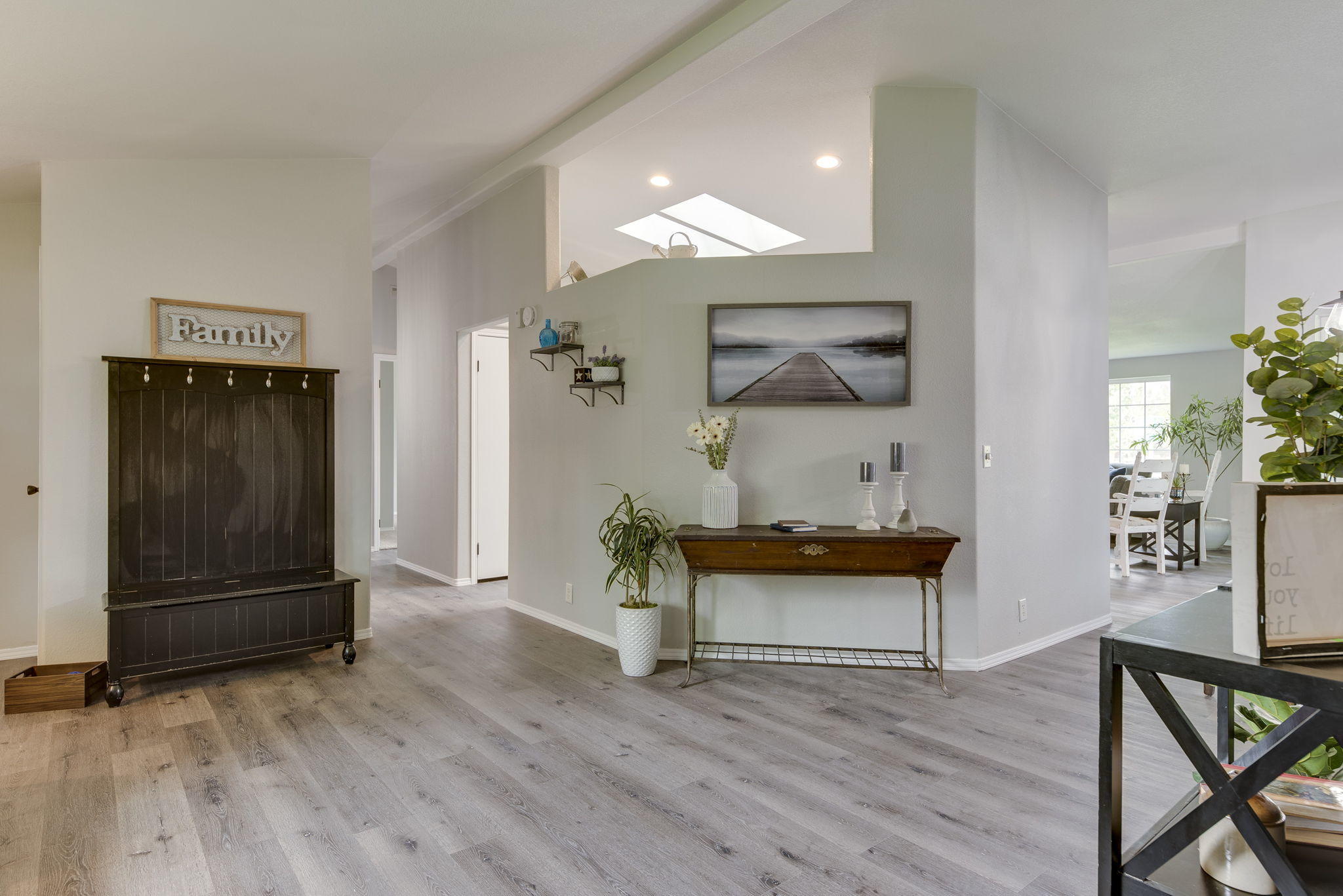 62362 Powell Butte Road Bend, OR 97701 - Photo 10 of 45 family Room