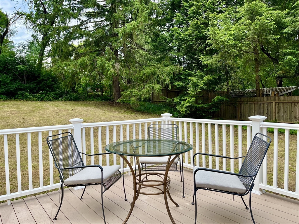 39 Jeffrey Lane Amherst, MA 01002 - Photo 33 of 41