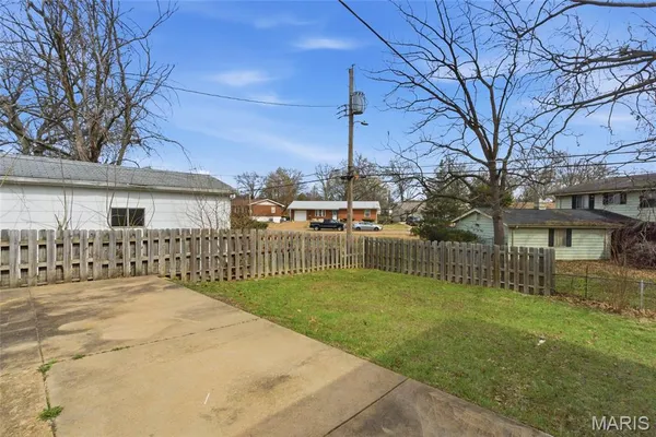 $200,000 | 3917 Crosby Drive, St. Louis, MO 63123
