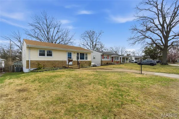 $200,000 | 3917 Crosby Drive, St. Louis, MO 63123