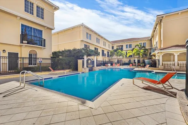 $2,650 | 111 South Sherrill Street, Tampa, FL 33609