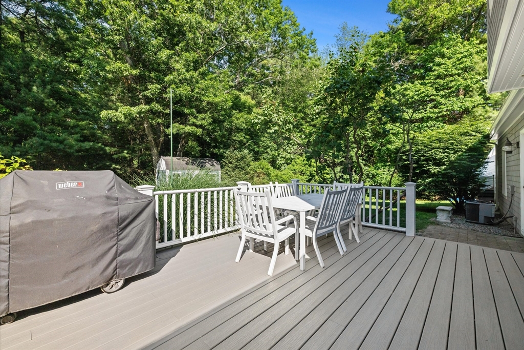 55 Union Bridge Road Duxbury, MA 02332 - Photo 36 of 42