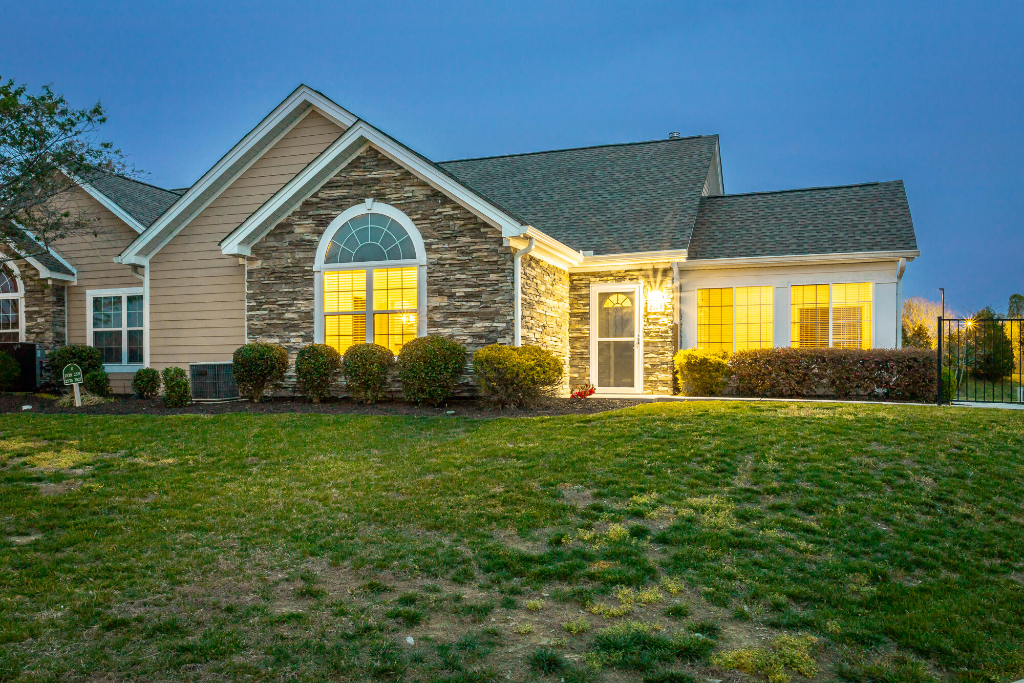 2527 Baskette Way Chattanooga, TN 37421 - Photo 70 of 72 2527 Baskette Way TWILIGHT HD-18