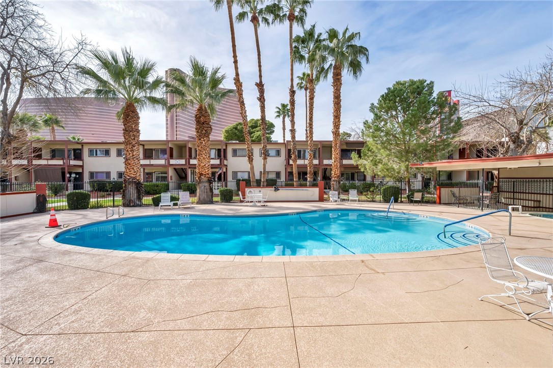 350 East Desert Inn Road, Unit 105 Las Vegas, NV 89109 - Photo 15 of 24