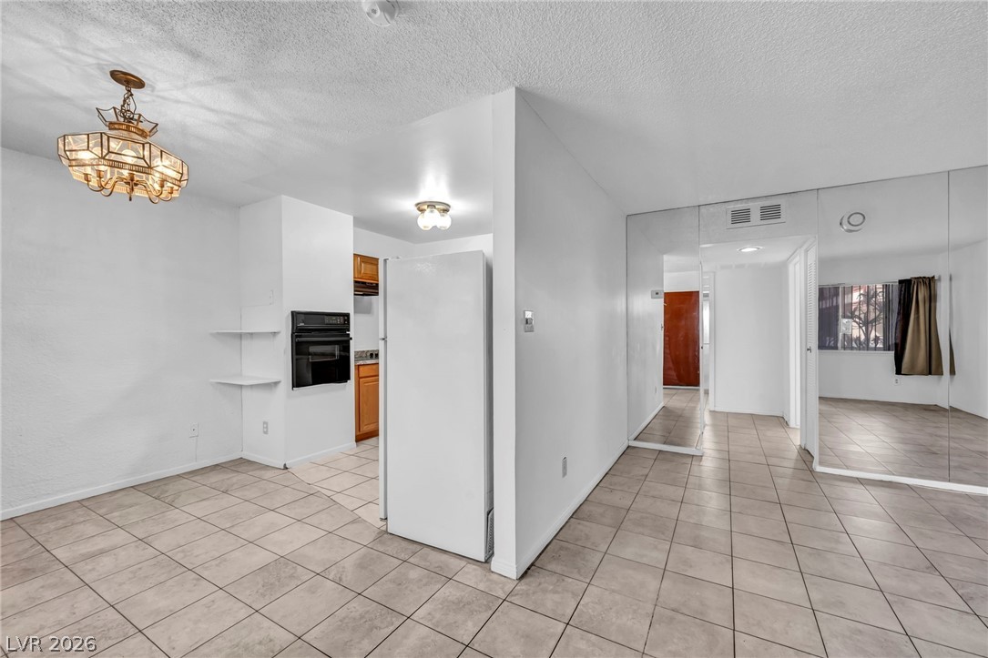 350 East Desert Inn Road, Unit 105 Las Vegas, NV 89109 - Photo 3 of 24