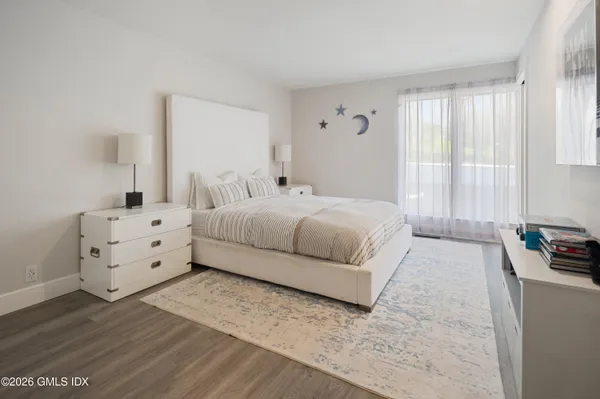 $3,950,000 | 294 East Middle Patent Road, Greenwich, CT 06831