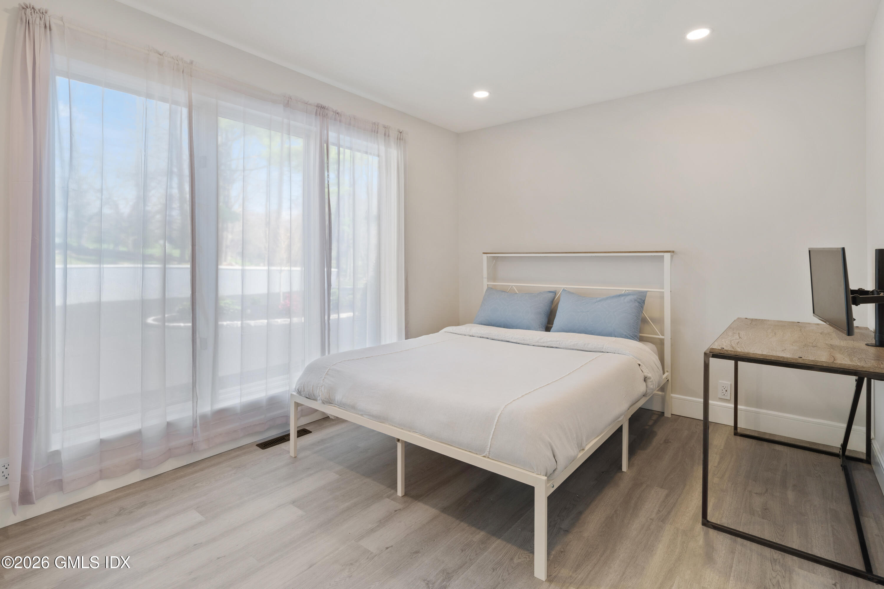 294 East Middle Patent Road Greenwich, CT 06831 - Photo 28 of 39 28